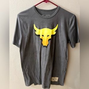 Under Armour Boys' Project Rock Brahma Bull Short Sleeve - Youth XL